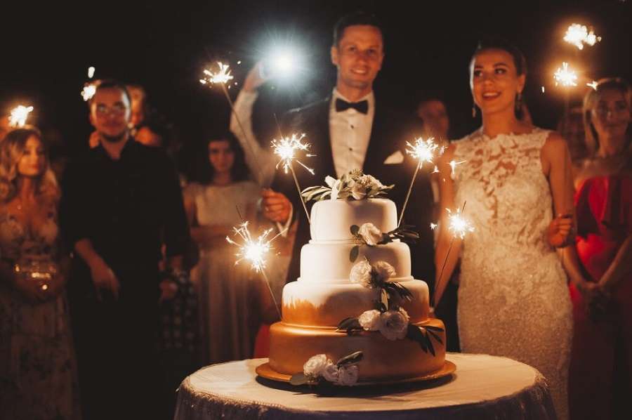 Organizacja wesela, wedding planner Krakow, konsultant ślubny Krakow, wesele w Krakowie, koordynacja wesela Krakow, tort ślubny z zimnymi ogniami